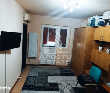 Garsoniera, zona Buziasului- AEM, Centrala Proprie, Aer Conditionat - Fotografie 1