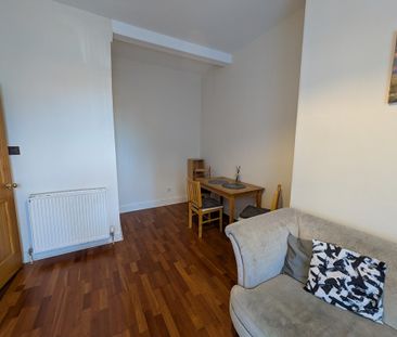1 Bed Flat, Downfield Place, EH11 - Photo 3