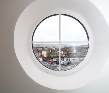 Lyons Court, Dorking, RH4 - Photo 5