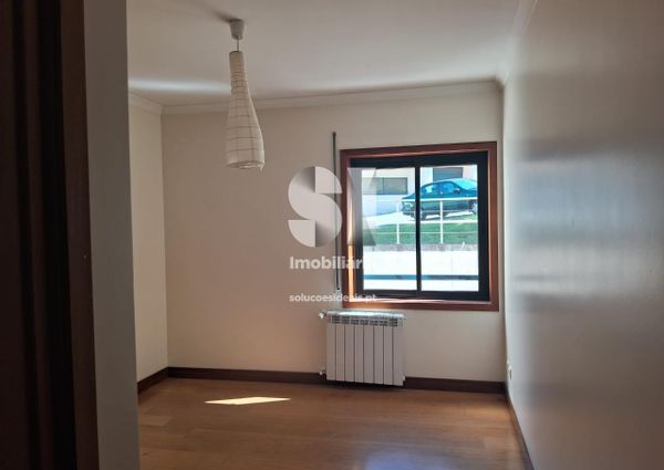 Apartamento T5 em Coimbra