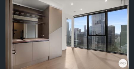 Quality one bedroom with separate study, including fridge and washing machine - Photo 2