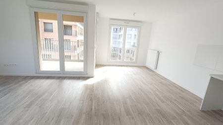 location Appartement T4 DE 80.6m² À BOBIGNY - Photo 3