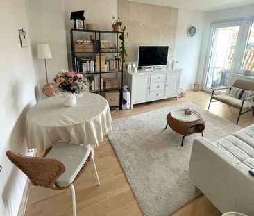 Gemütliche 2-Zimmer-Wohnung mit Balkon in der Südstadt! - Photo 1