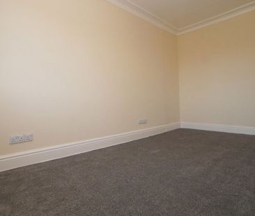 Flat in Scotland Road, Stanwix, Carlisle - Photo 4