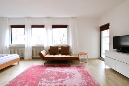 Hochwertige Balkonwohnung - am Barbarossaplatz - Photo 2