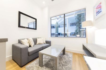 Studio to rent - Photo 2