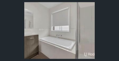 Stunning 3 Bedroom 2 lounge 2 bathroom Family Home in Quiet Kurungjang - Photo 2