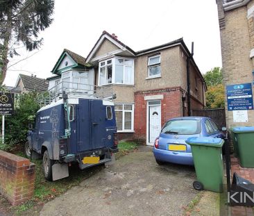 4 bedroom semi-detached house to rent - Photo 3