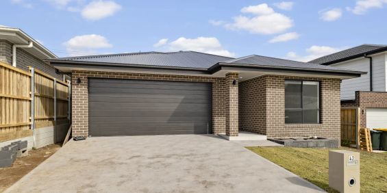 4 Bedroom Home - Photo 3