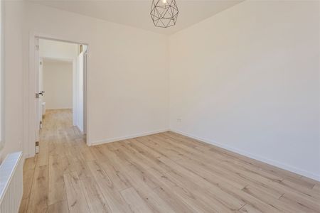 Gerenoveerd 2slpk appartement aan de poorten van de Dageraadplaats - Foto 2
