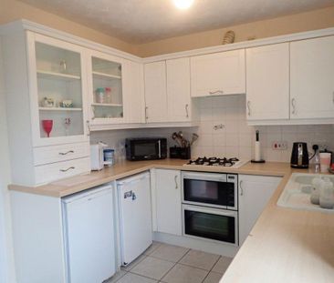 2 bedroom house to rent - Photo 1