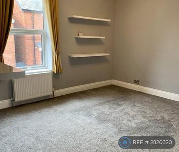 2 bedroom end of terrace house to rent - Photo 1