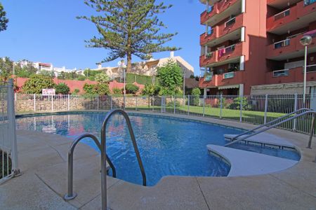 Apartamento planta baja en alquiler en Benalmadena Costa, Benalmadena - Photo 2