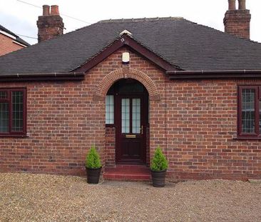 2 bedroom detached bungalow to rent - Photo 2