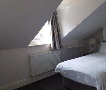 4a Bloomfield Avenue, Belfast, BT5 5AD - Photo 3