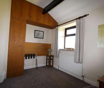 Squirrel Lane, Bradford, BD13 - Photo 3