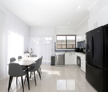 Modern Living at Thomastown - Photo 4