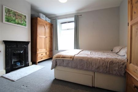 2 bedroom private hall to rent - Photo 5