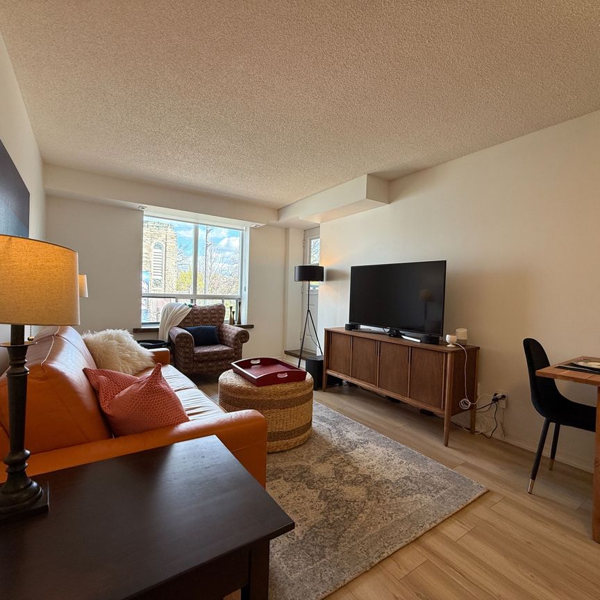 For Lease - 1765 Queen Street Unit# 312, Toronto, Ontario - Photo 1