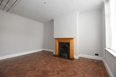 3 bedroom terraced house to rent - Photo 4