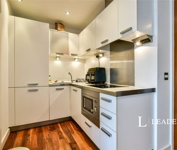 studio to rent The Edge, Clowes Street, Salford, M3 - Photo 2