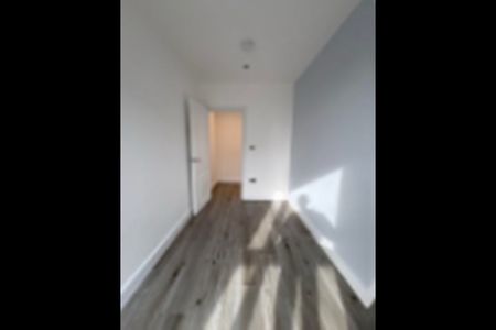 2 Bed Maisonette, High Road, E11 - Photo 2