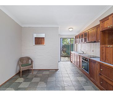 A Place To Call Home - Perfectly Located - Photo 3