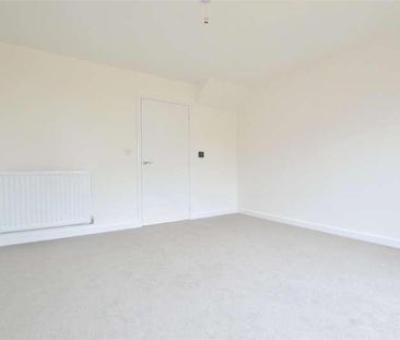 Rowan Way, Huntsgrove, Gloucester, GL2 - Photo 3