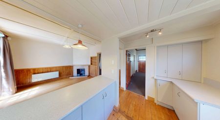 City Centre - 3 Bedrooms - Photo 2