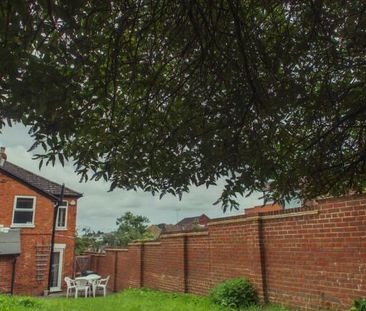 4 bedroom terraced house to rent - Photo 2