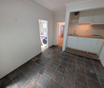Lindfield - Photo 2