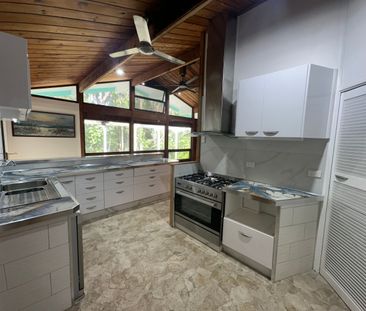 3 Kataryn Avenue, Grasstree Beach - Photo 6
