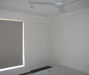 FAMILY HOME WITH SIDE ACCESS AND LARGE YARD - Photo 6