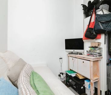 2 Bed Flat, Myrtle Road, E17 - Photo 4