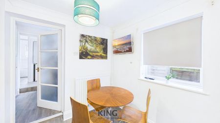 3 bedroom terraced house to rent - Photo 2