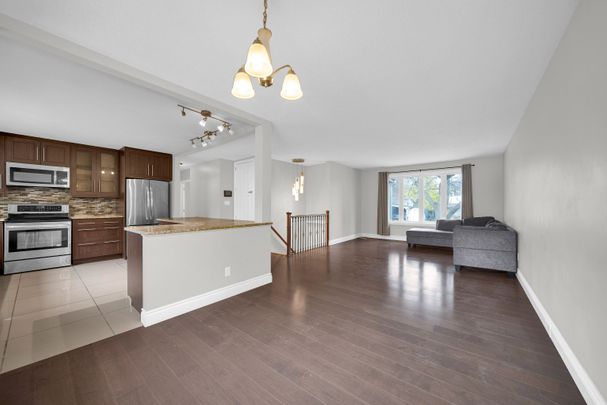 For Lease - 1896 Featherston Drive Unit# A, Alta Vista and Area, Ontario - Photo 1