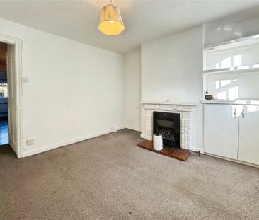 2 bedroom terraced house to rent - Photo 2