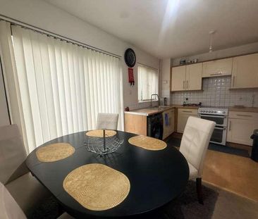 Hengrove Close, Headington, OX3 - Photo 3