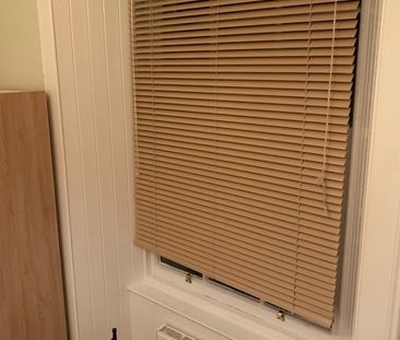 1 Bed Flat, West Crosscauseway, EH8 - Photo 2