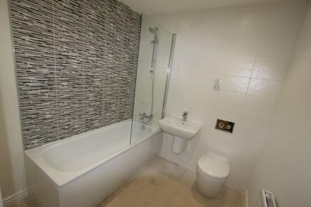 2 bedroom flat to rent - Photo 5