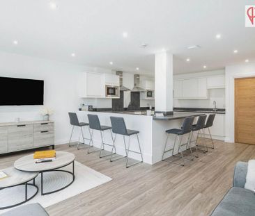 1 bedroom in a house share to rent - Photo 2