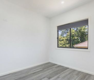THREE BEDROOM GRANNY-FLAT - Photo 4