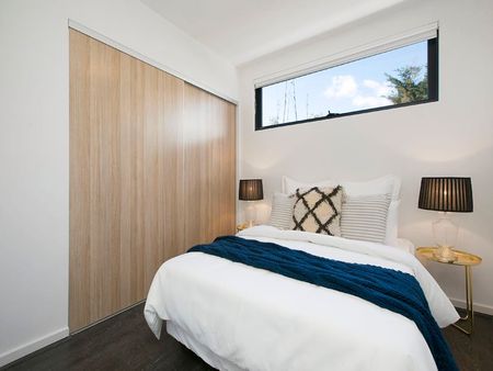 2BR BEACH FRONT APARTMENT WITH POOL - RENT WILL BE INCREASED TO $580.00 PER WEEK ($2520.00 PCM) AS FROM THE 19TH JULY, 2026 - Photo 2