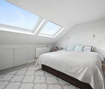 4 bedroom terraced house to rent - Photo 4