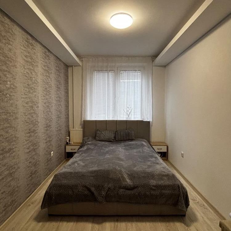 Kiadó felújított panel lakás - Debrecen - Fotó 1