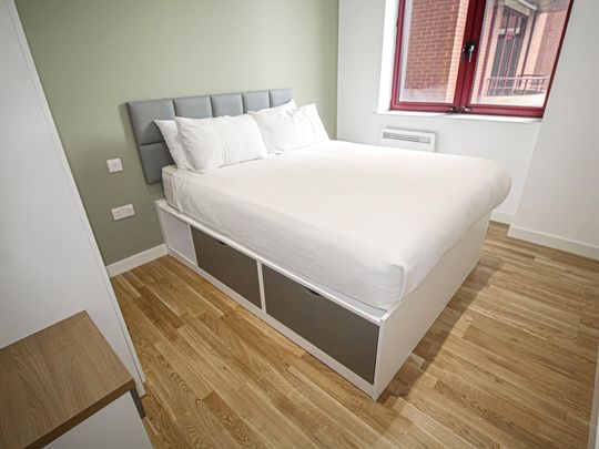 Apt 35, Q One Residence - Photo 1