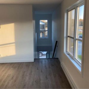 Logement 5 1/2 neuf - Photo 2