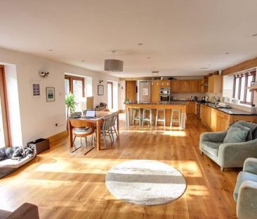 3 bedroom semi-detached house to rent - Photo 3