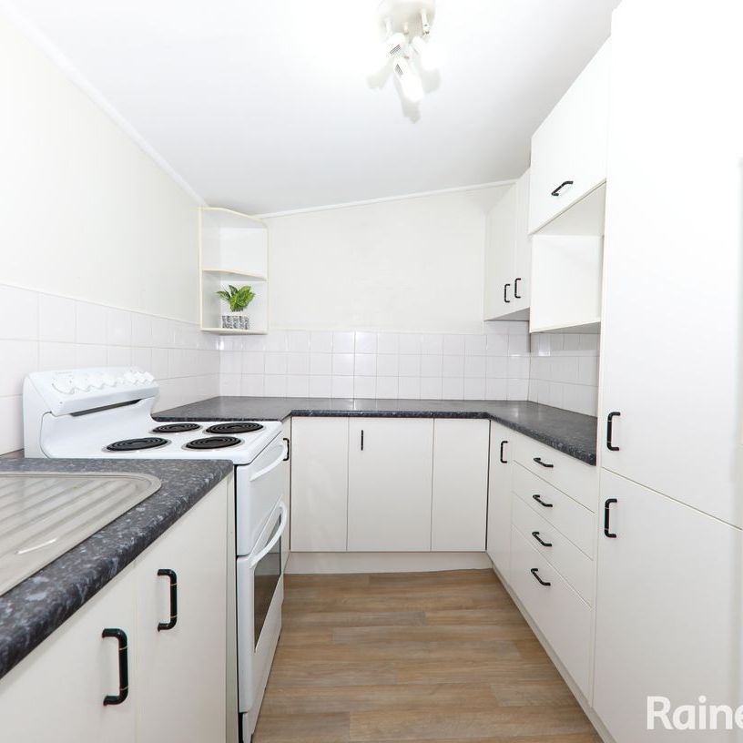 Charming Freestanding Home with Courtyard in the Heart of Woollahra - Photo 1