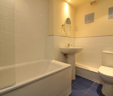 2 bedroom flat to rent - Photo 6
